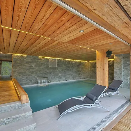 Savoielac - La Clusaz- Piscine Interieure : Viking Villa *