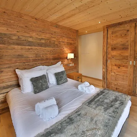 Savoielac - La Clusaz- Piscine Interieure : Viking *